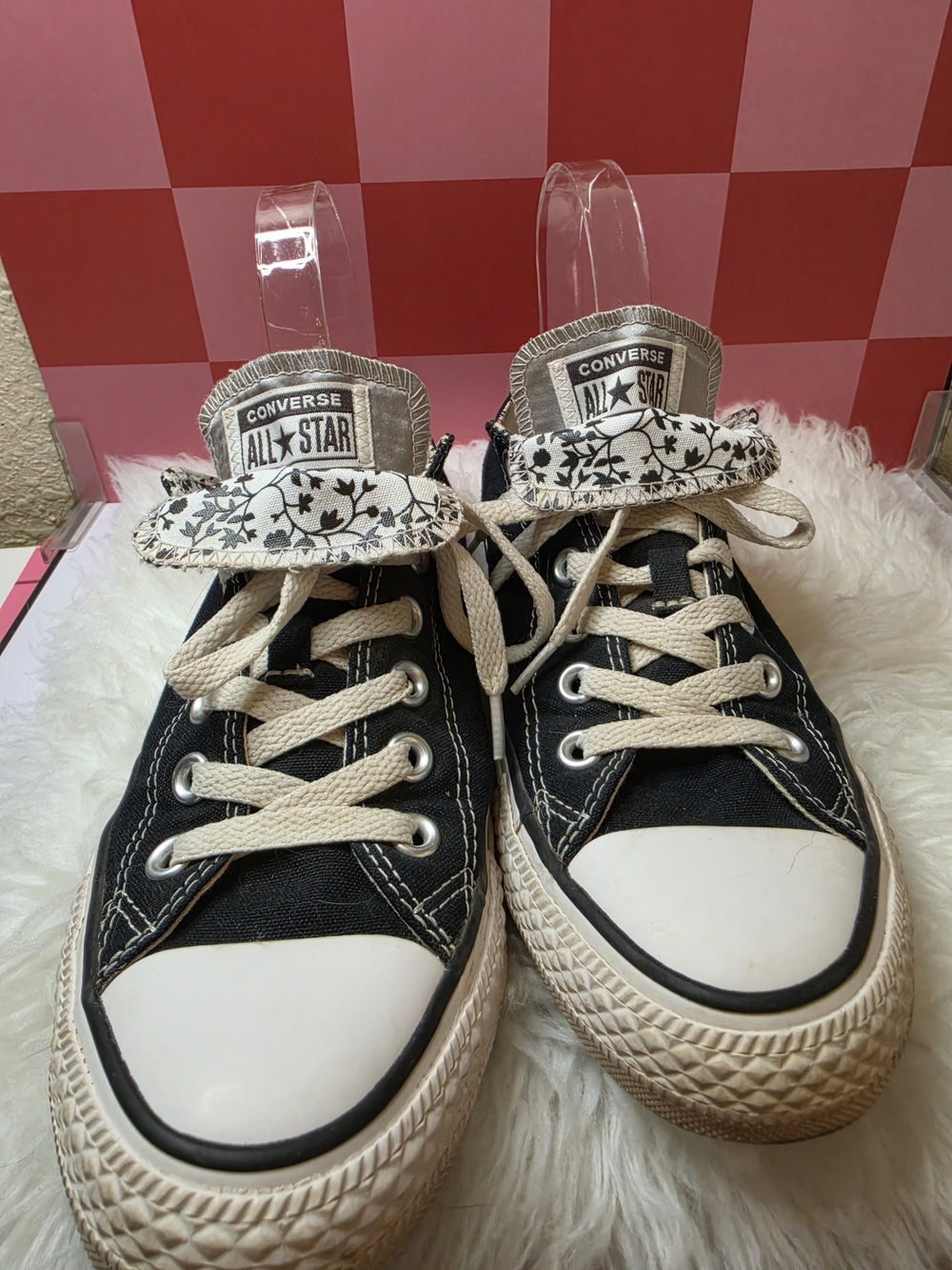 Converse Womans Black and White Low-Top Canvas Sneakers Decorative Double Tongue - Picture 7 of 8